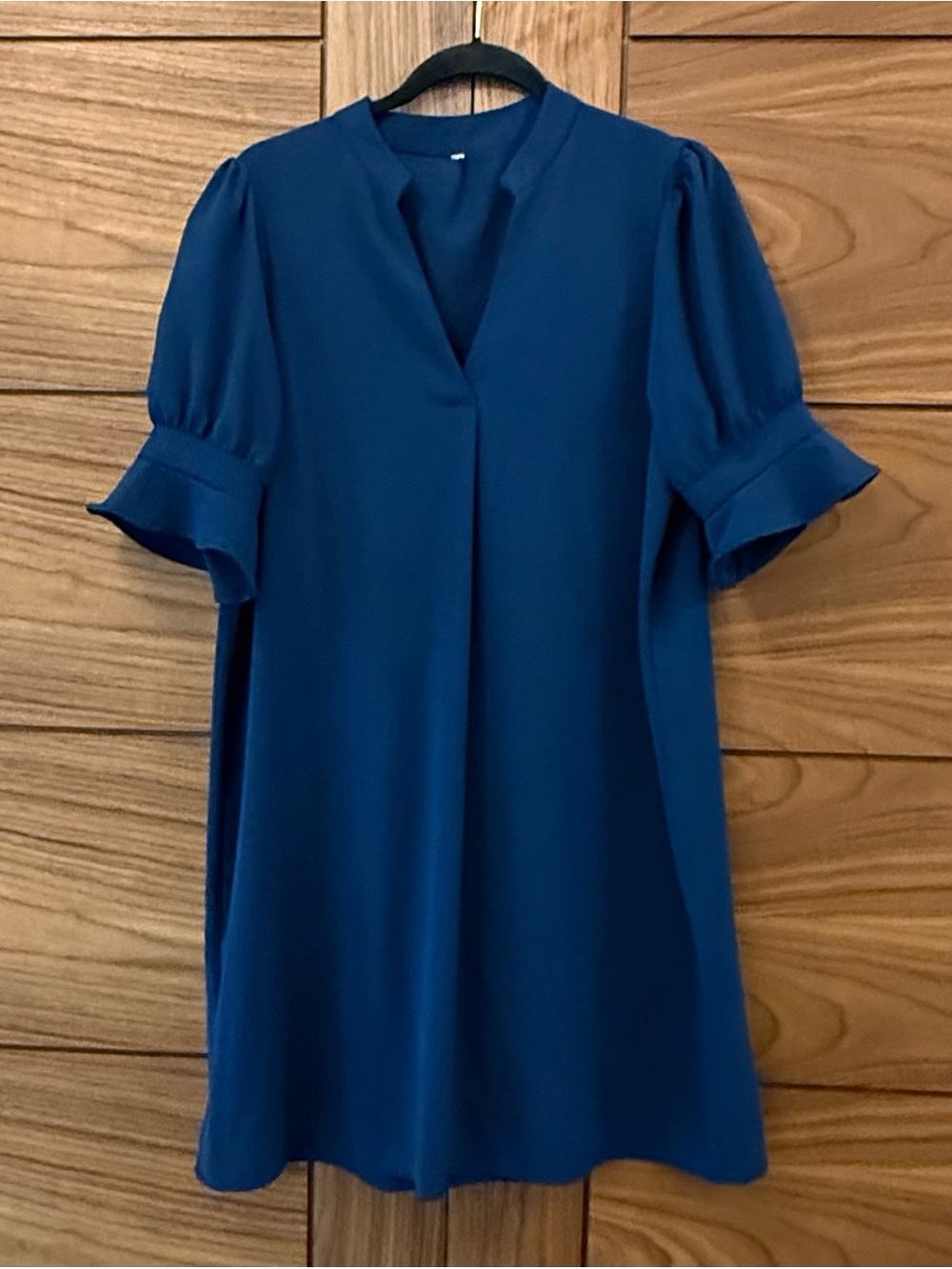 LIKE NEW Navy Shift Dress by QACOHU V-Neck Ruffle Short Sleeve Travel - Sz L